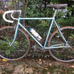 Vélo course Méral Alu